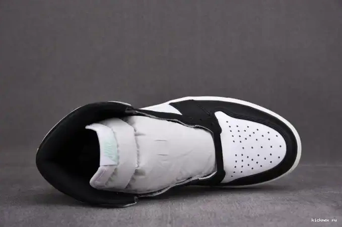 Cheap Kickmax Igloo Jordan High 861428-100 Retro 1 0526